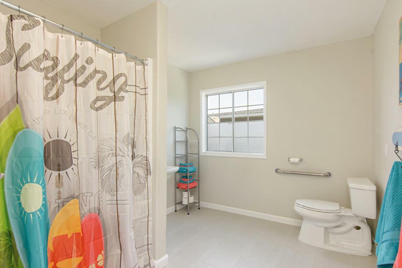 Ultimate Beach Bungalow - 1 Block From Beach - Huge Backyard Carlsbad Bagian luar foto